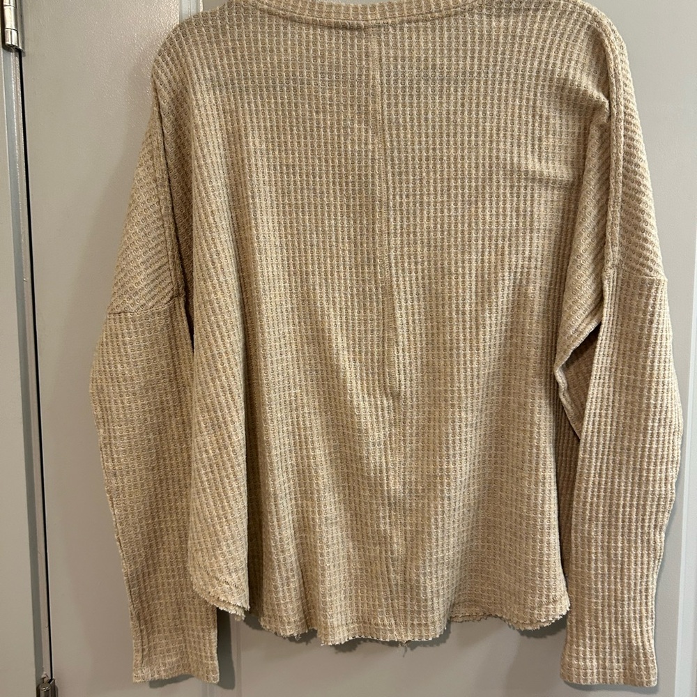 Urban Outfitters Beige Waffle Knit Henley - Picture 6 of 6